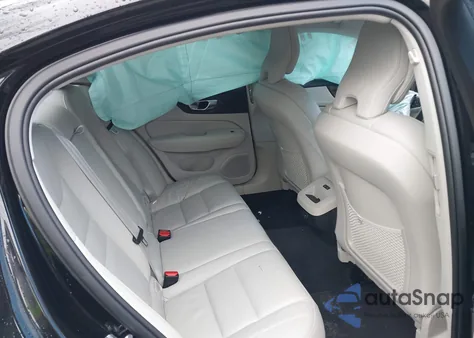 2024 Volvo S60 B5 Plus Dark Theme из США, поврежденный, VIN 7JRL12FL1RG305567